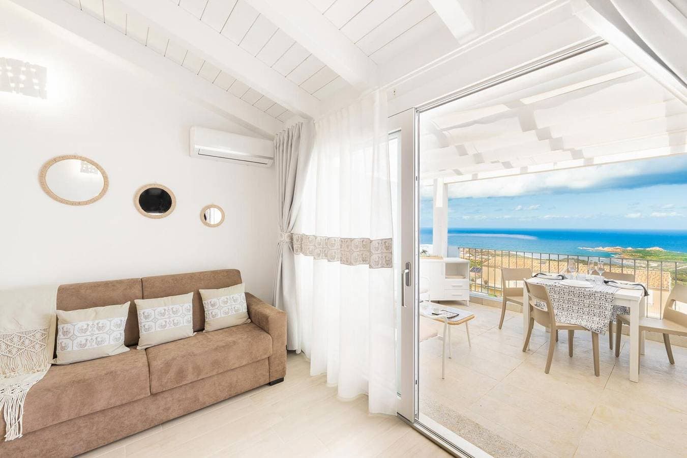Foto 6 von 34: Bella Vista Paduledda – Modernes Apartment mit Meerblick und großer Terrasse