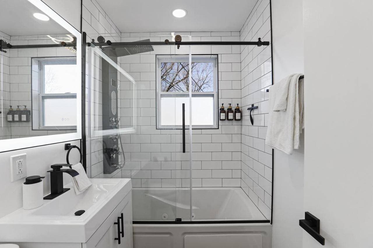 Foto 6 von 28: Three-Bedroom House