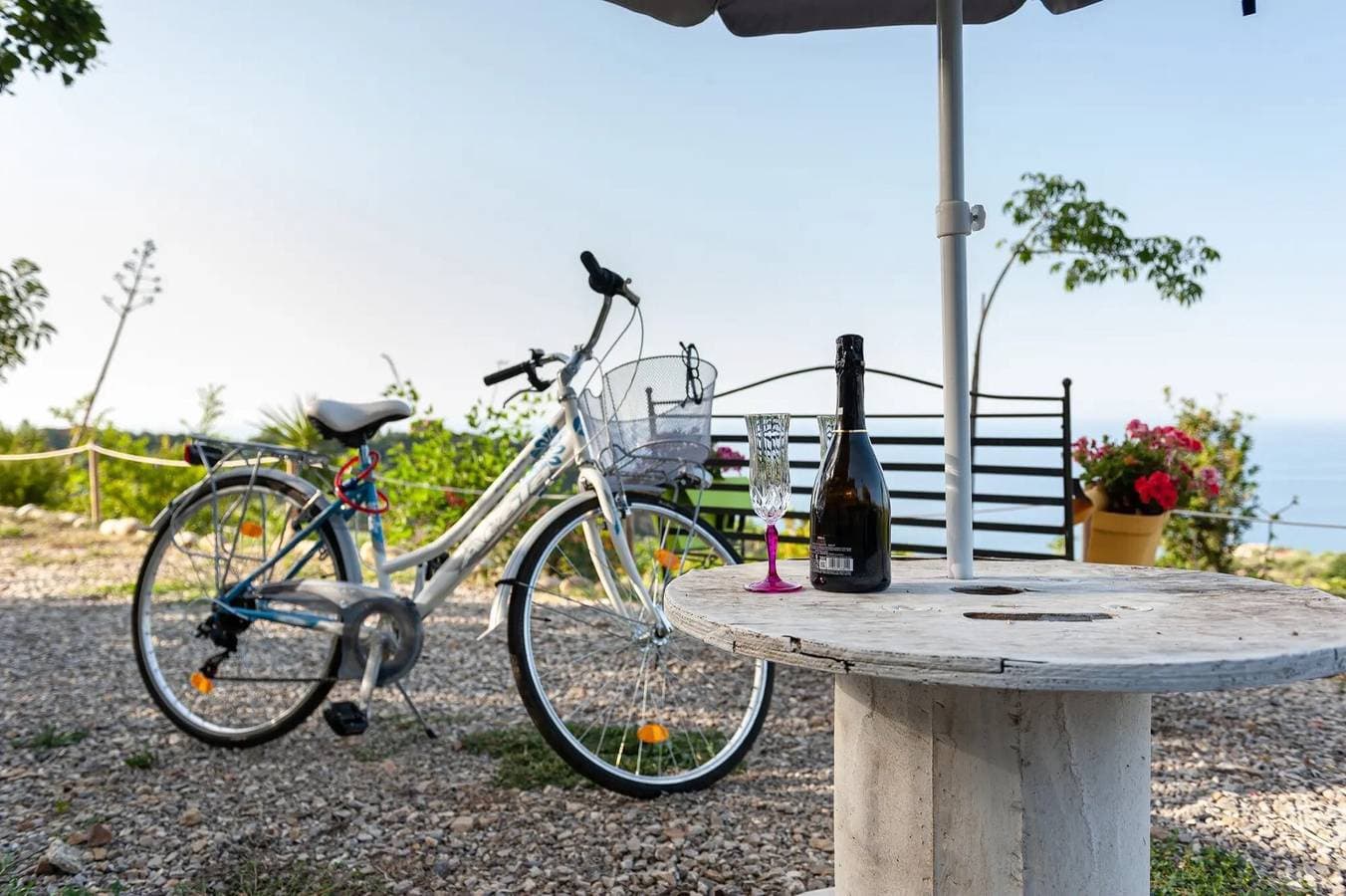 Foto 11 von 25: Glamping „Melograno“ mit Meerblick, WLAN und Klimaanlage