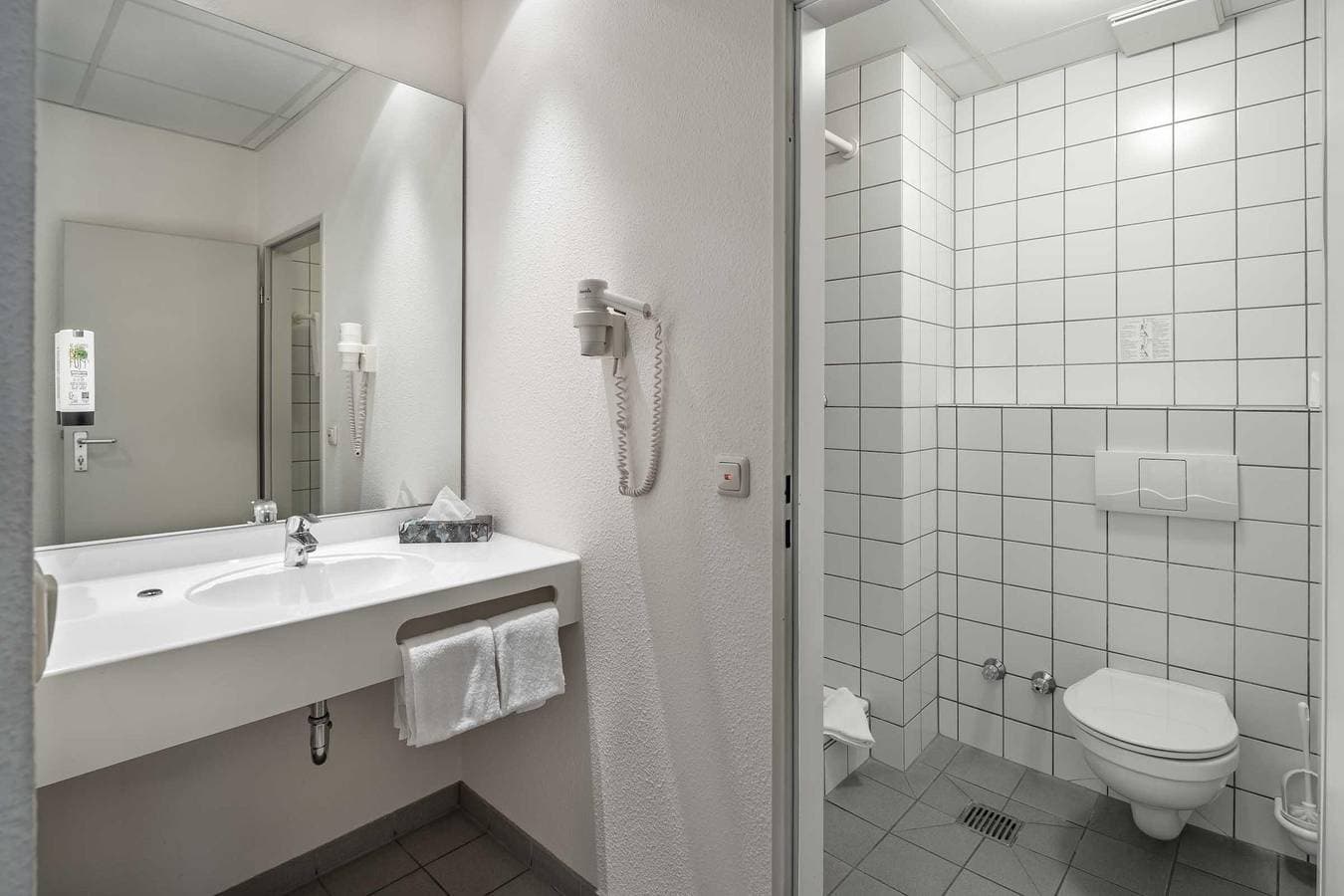 Foto 6 von 9: Doppelzimmer mit Frühstück