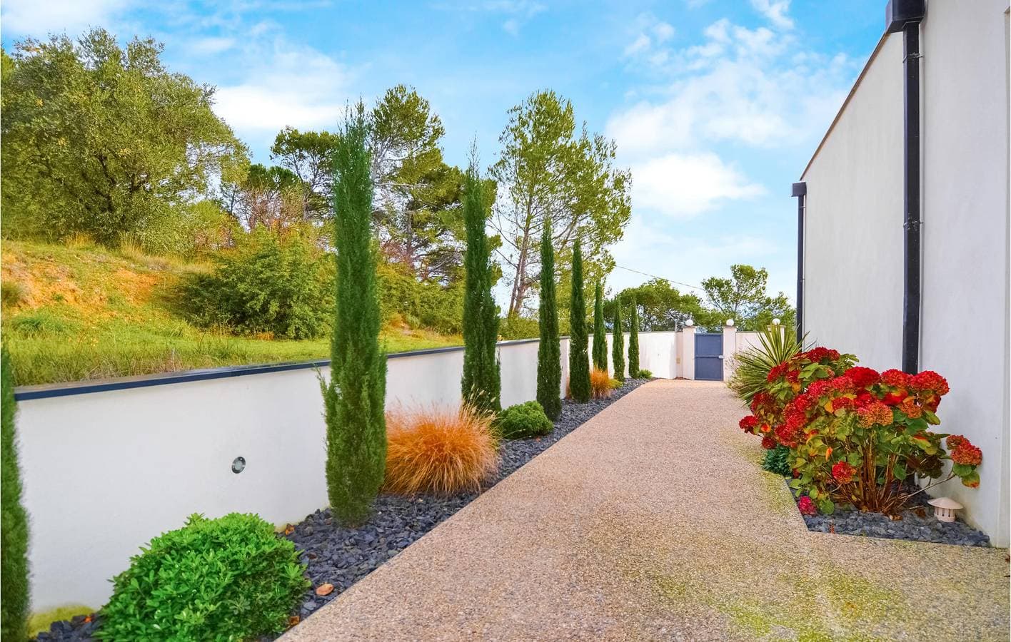 Foto 8 von 32: Cozy Apartment: AC, Pool, Garden, Internet | Saint-Nazaire 1000m