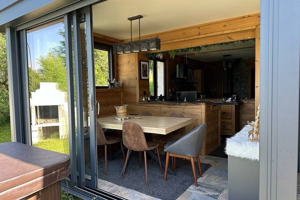 Foto 5 von 17: Can Sansa Appartement 4 Avec Jacuzzi Dans Maison Pyrénéenne