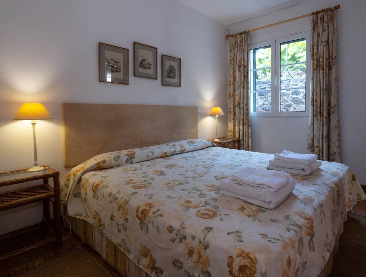 Foto 6 von 19: Charming stone cottage in Funchal | Casa Vinhas