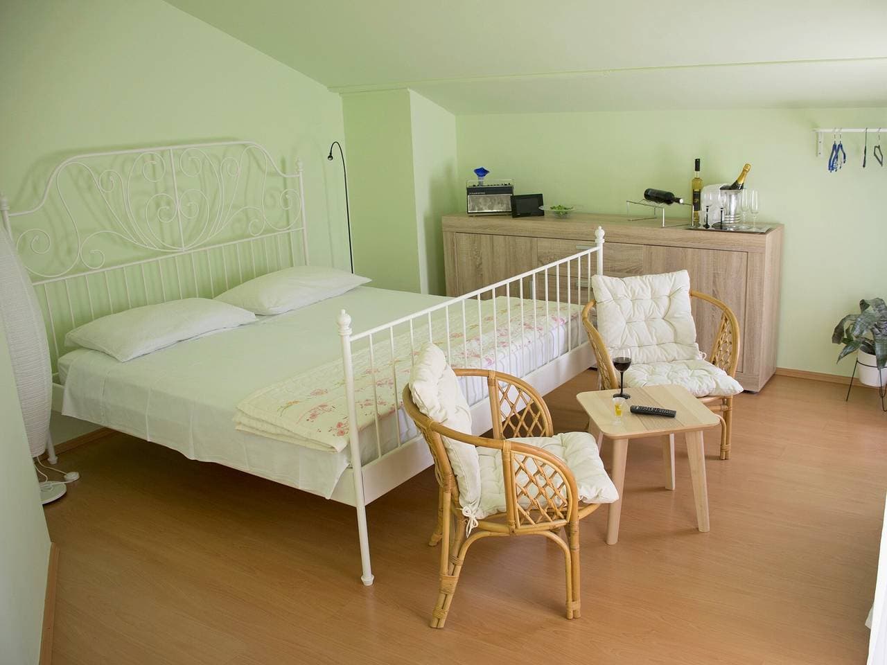 Foto 8 von 14: Studio Ferienwohnung mit Terrasse