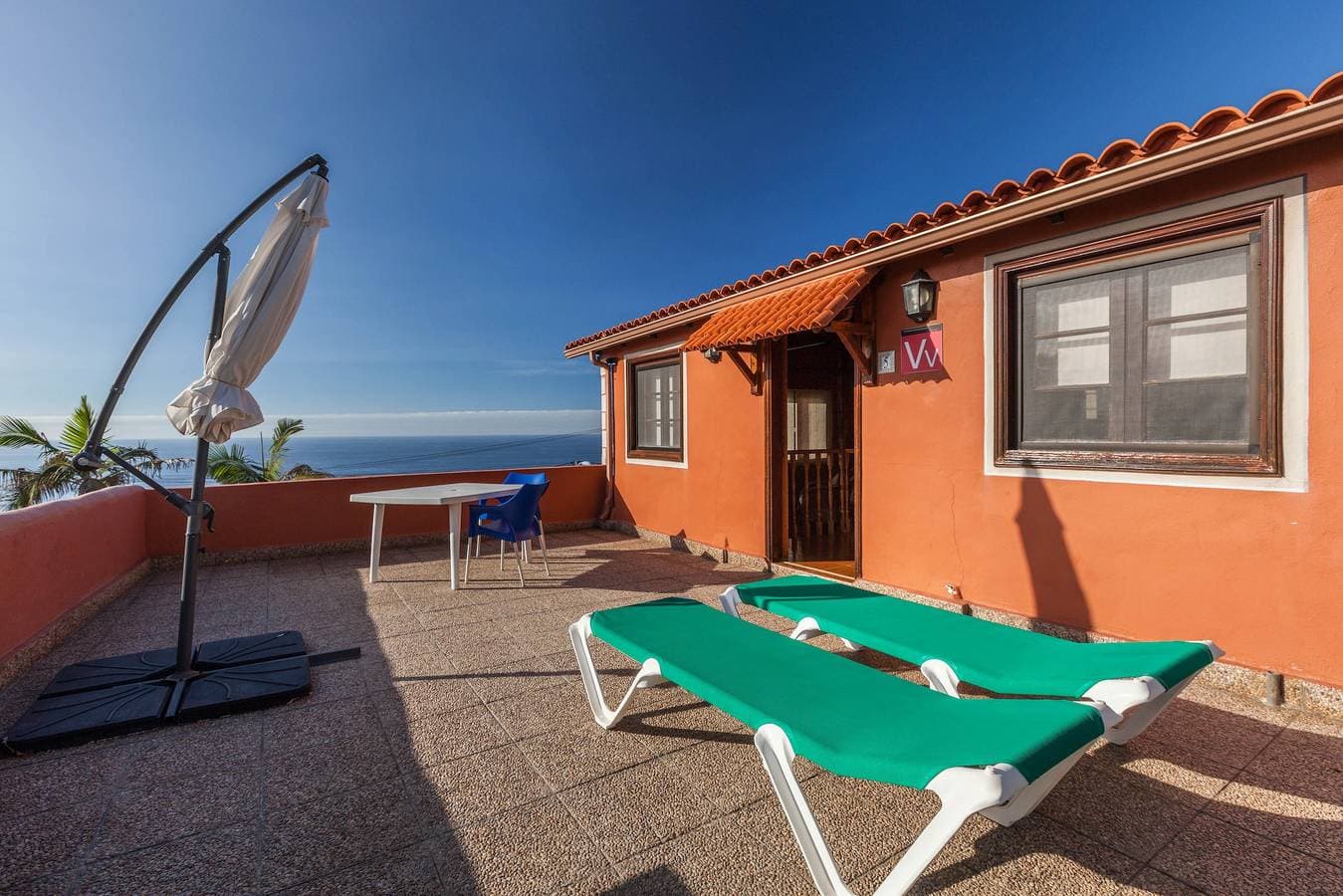 Foto 2 von 23: Ferienstudio 'Casa Victor - Apartment 5' mit Meerblick, Pool und WLAN
