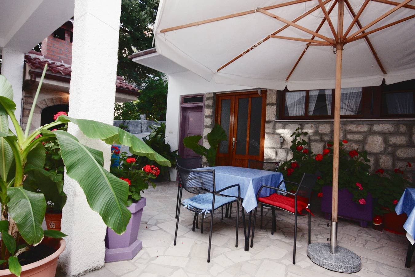 Zimmer mit Balkon und Meerblick Banjol, Rab S-5077-b 1