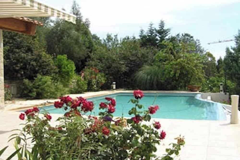 Dream Vacations on the French Riviera: Apartment No. 1 / 50 m² / Large 10 x 7 Infinity Pool 1