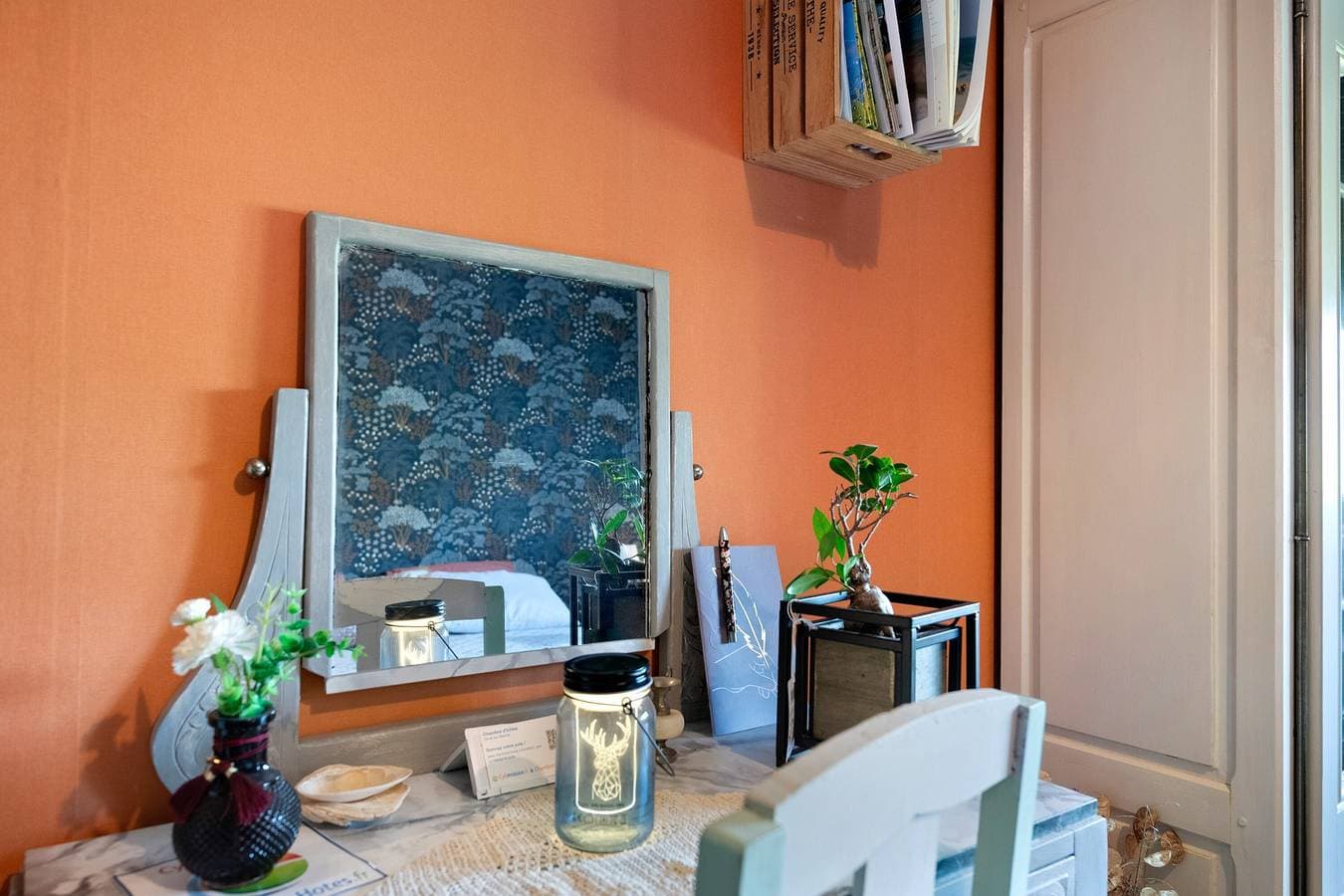 Foto 8 von 26: Gästezimmer „Les Camélias“ mit Gemeinschaftsterrasse und privatem Garten