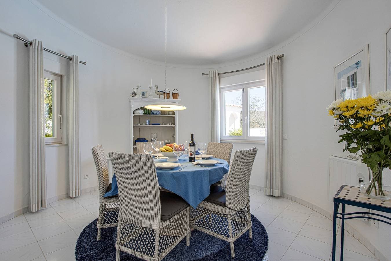 Foto 8 von 33: Villa Sagres mit Bergblick, Pool & WLAN