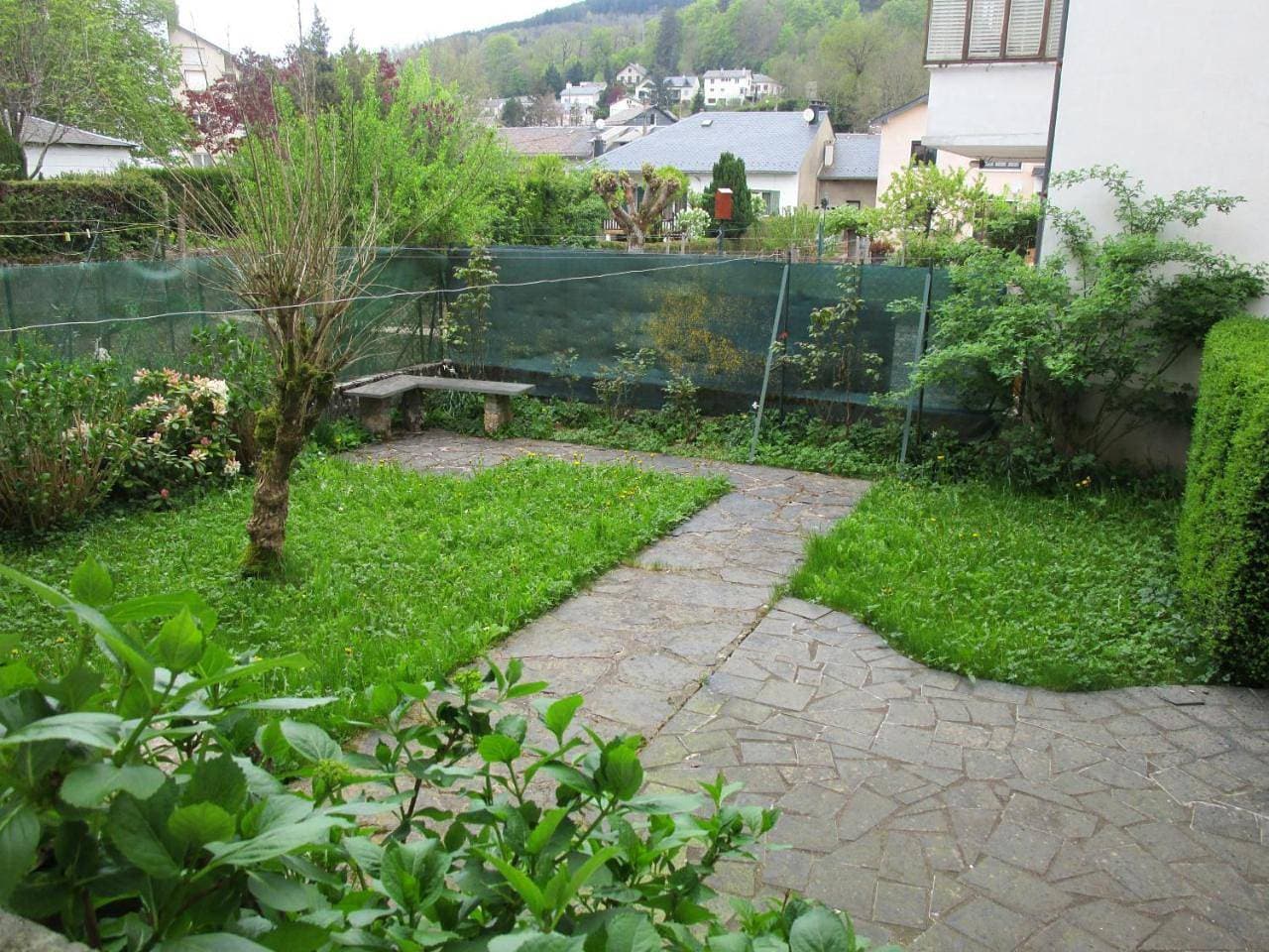 Foto 7 von 19: Three-Bedroom Townhouse