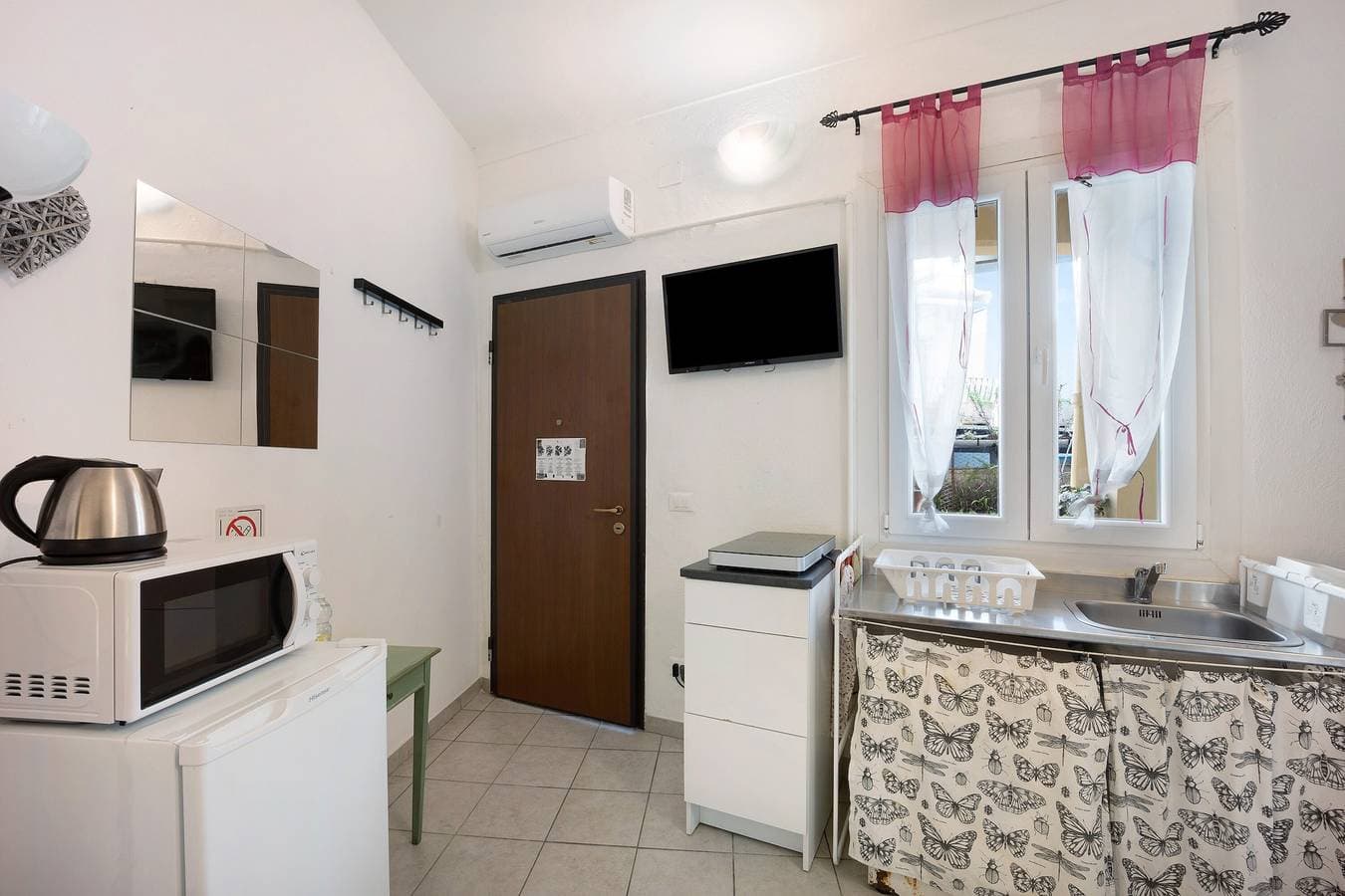Foto 5 von 27: Il Gattino Di Sanremo 2 mit gemeinsamer Terrasse, WLAN und Klimaanlage