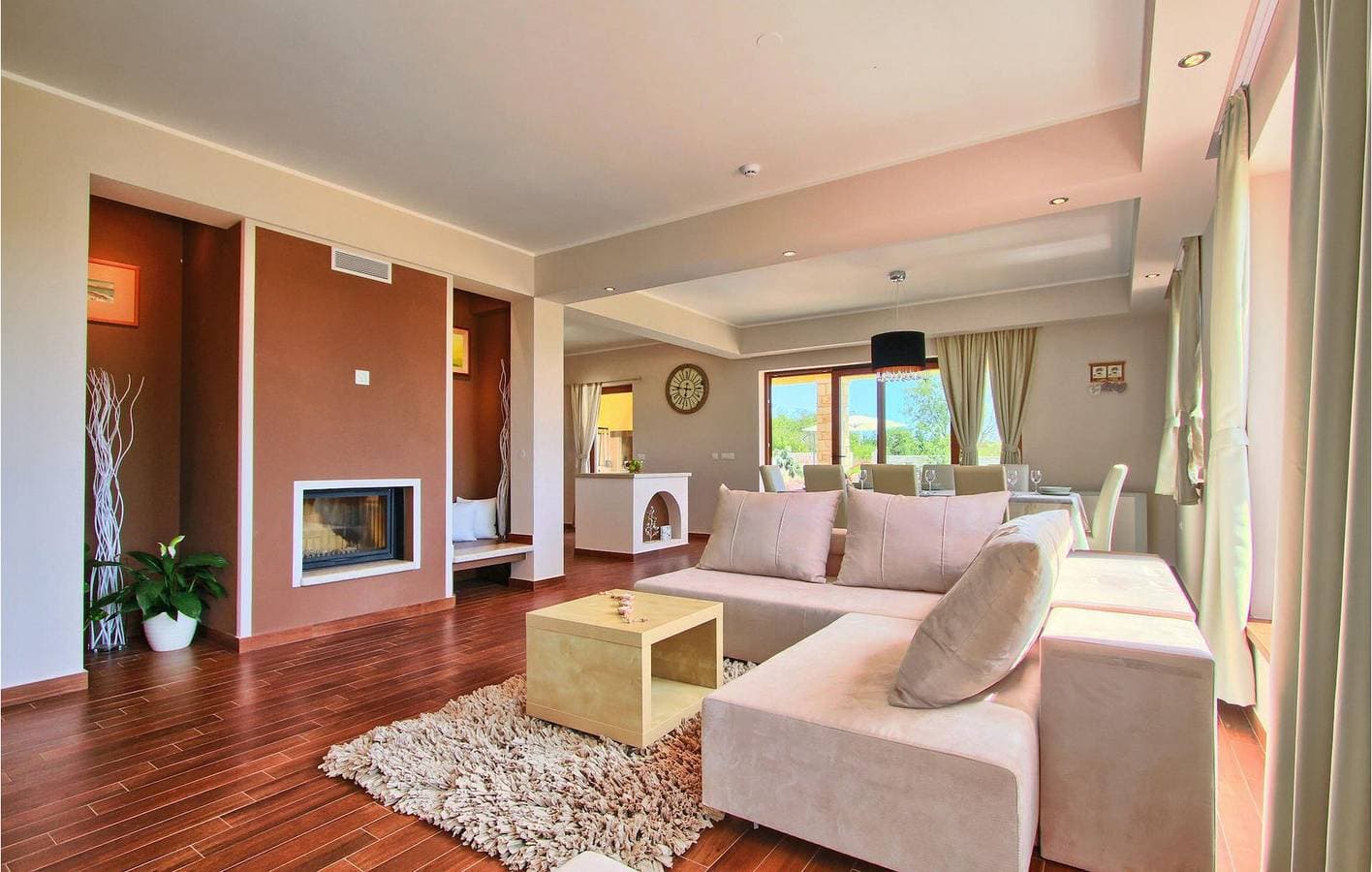 Foto 12 von 57: Geräumige Ferienwohnung mit Pool, WLAN und Parkplatz – der perfekte Urlaubsort!