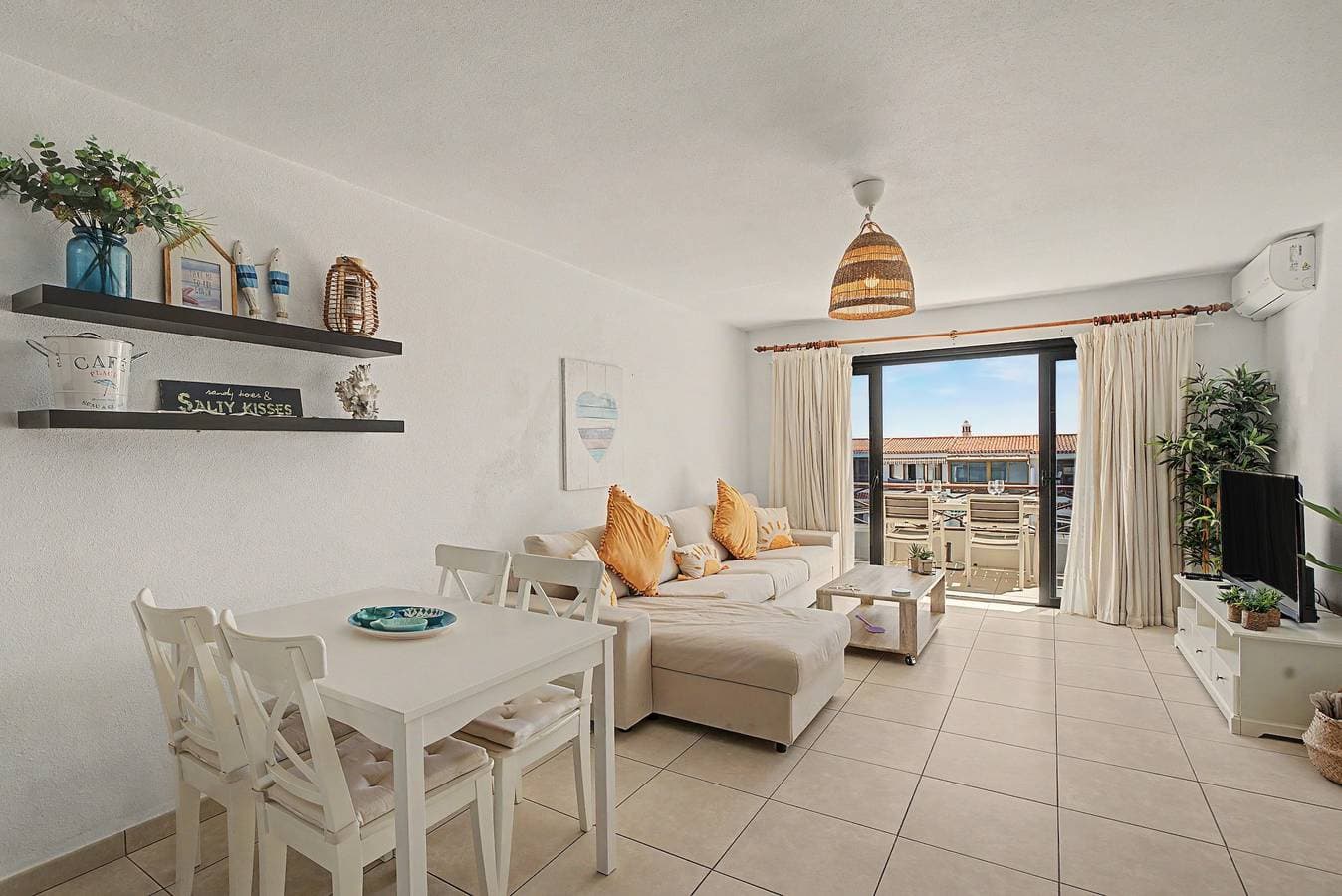 Foto 4 von 39: Ferienwohnung 'With Beautiful Ocean View' mit Meerblick, WLAN und Klimaanlage