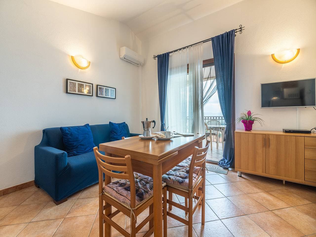 Foto 8 von 30: Wohnung mit Meerblick und Gemeinschaftspool