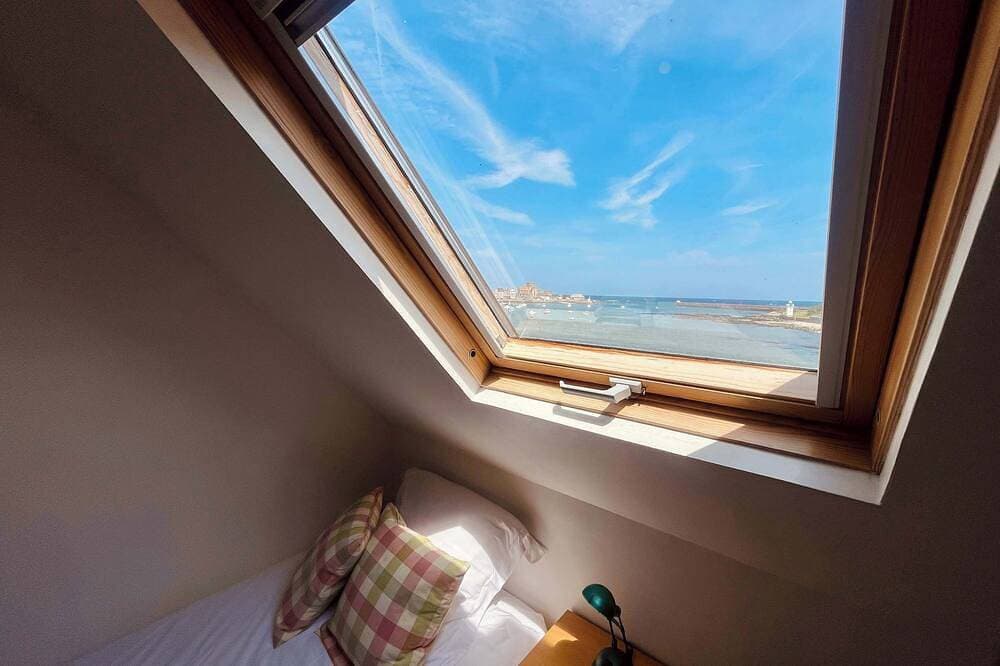 Foto 9 von 30: Les pieds dans l eau Home - Waterfront Stay