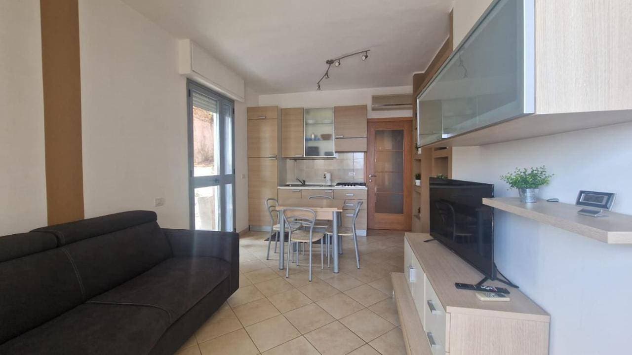 Foto 4 von 14: Two-Bedroom Apartment