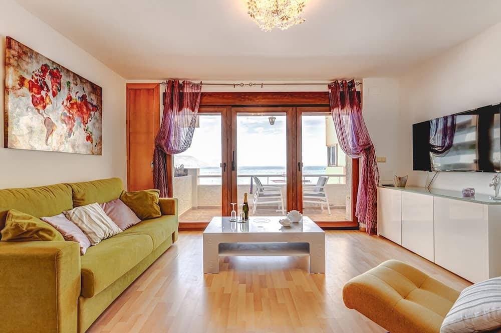Foto 4 von 13: Schöne und gemütliche Ferienwohnung  mit Gemeinschaftspool in Altea, Costa Blanca, Spanien für 3 Personen