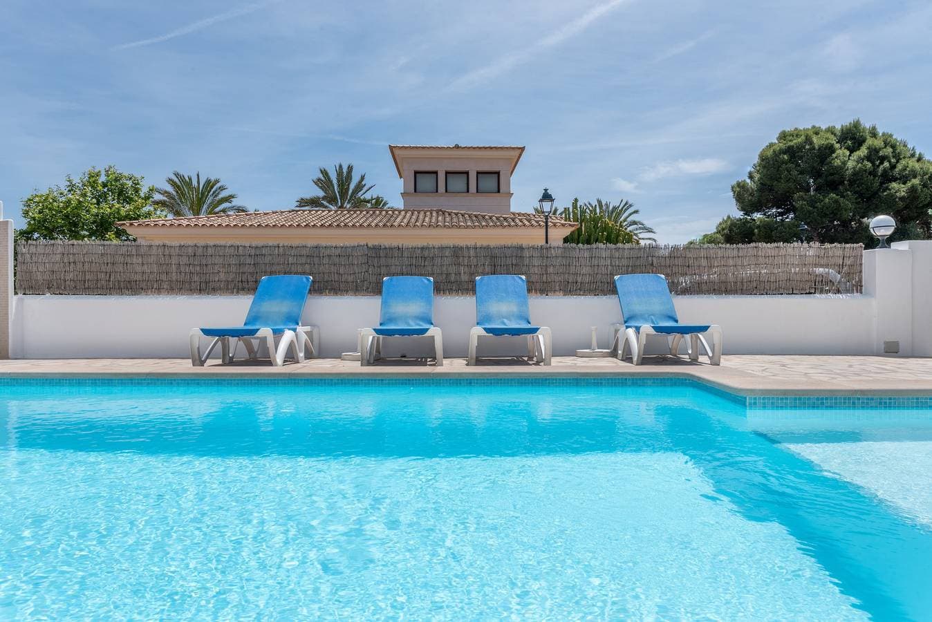 Foto 5 von 25: Apartment mit Klimaanlage, Pool, WLAN, Balkon und strandnaher Lage