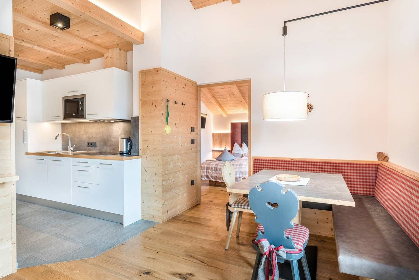 Foto 12 von 29: Ferienwohnung ''Hatzes App Raschötz'' mit Bergblick, Balkon und WLAN