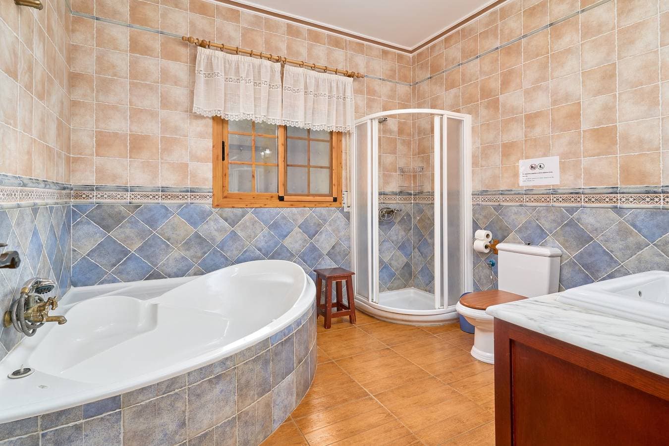 Foto 12 von 39: Ruhiges Landhaus Cortijo la Encina mit Pool, Klimaanlage, WLAN und Terrassen