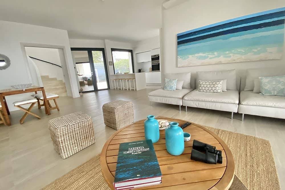 Foto 13 von 30: Fenandgi exklusive Villa direkt am Strand mit beheizbarem infinity Pool