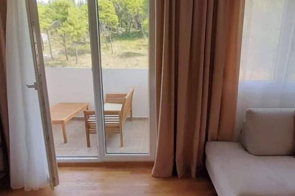 Foto 10 von 19: Two-Bedroom Apartment at Ljubovic Hill Park