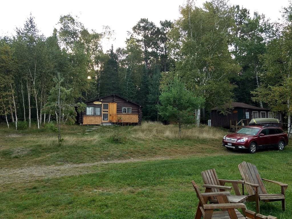 Foto 4 von 34: Bärenkabine in Wildnis-Wind auf See Armstrong nahe Ely, Mn