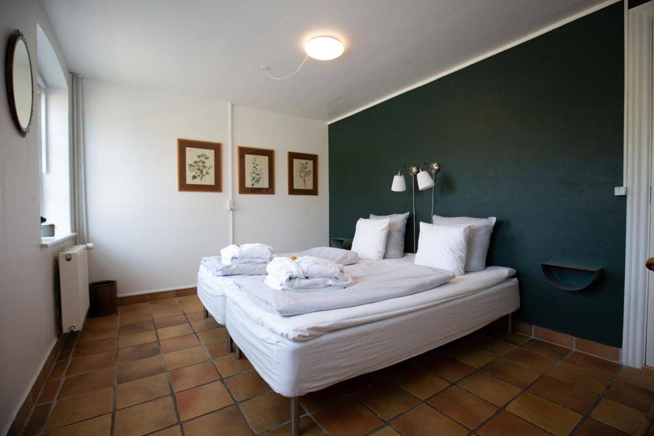 Foto 6 von 8: Double or Twin Room with Shared Bathroom