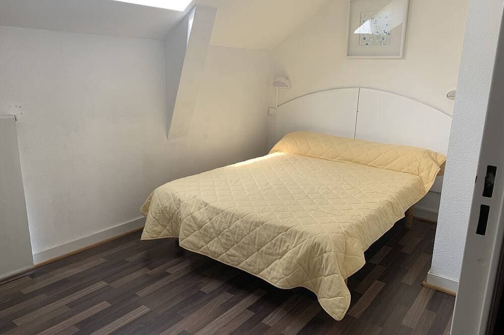 Foto 2 von 18: Access To Kerfany Les Pins Castel Beach Apartment Starting At 80€ Per Night