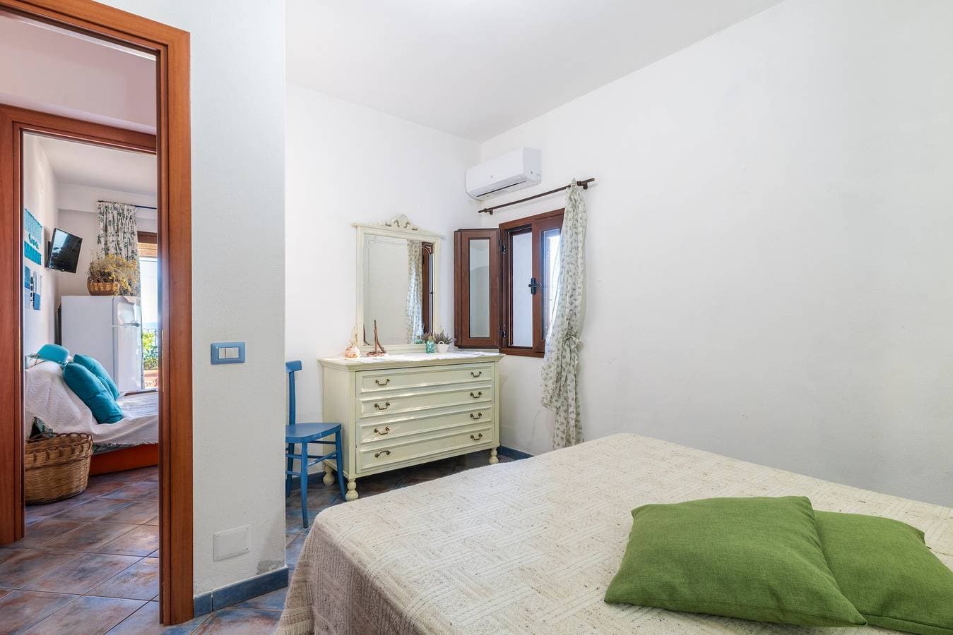 Foto 13 von 32: Ferienwohnung 'Vista Mozzafiato' mit Meerblick, Wi-Fi und Klimaanlage