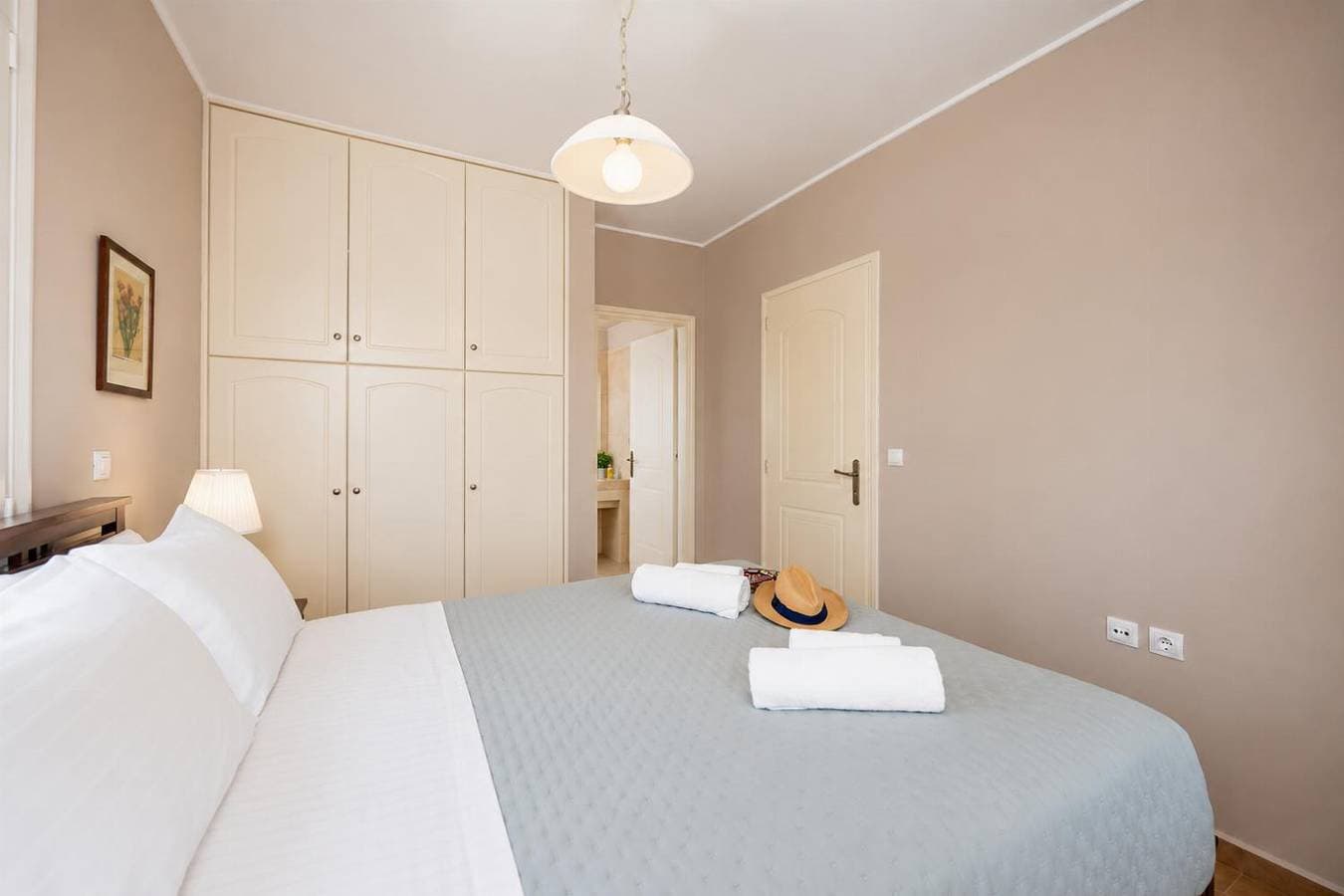 Foto 12 von 30: Villa für 8 Personen mit Balkon