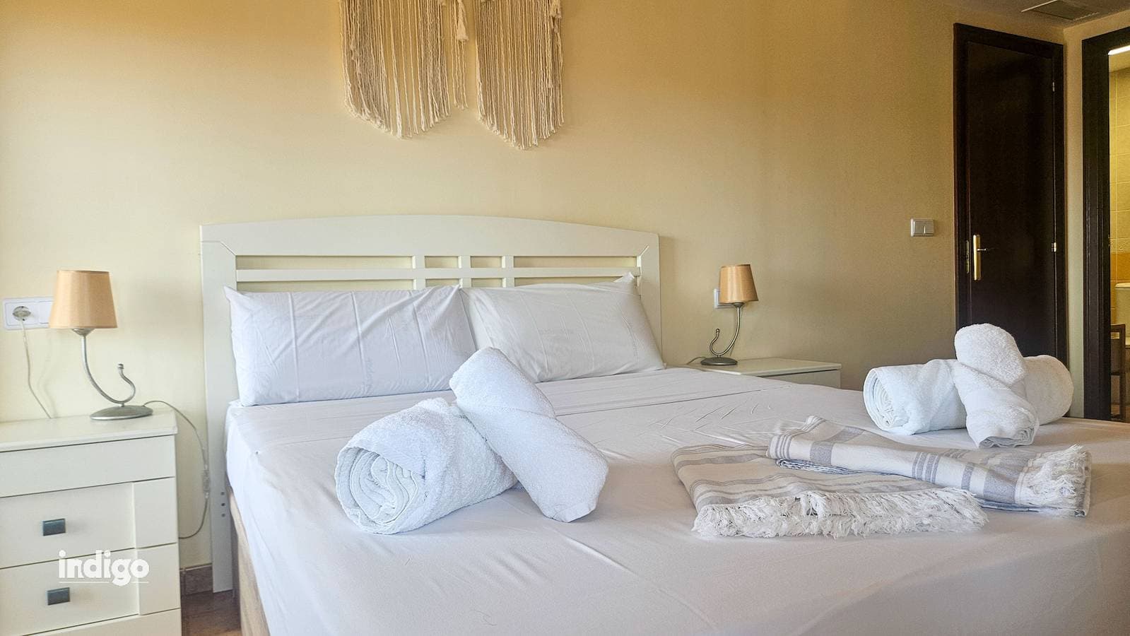 Foto 10 von 52: Ferienwohnung für 4 Personen mit Pool