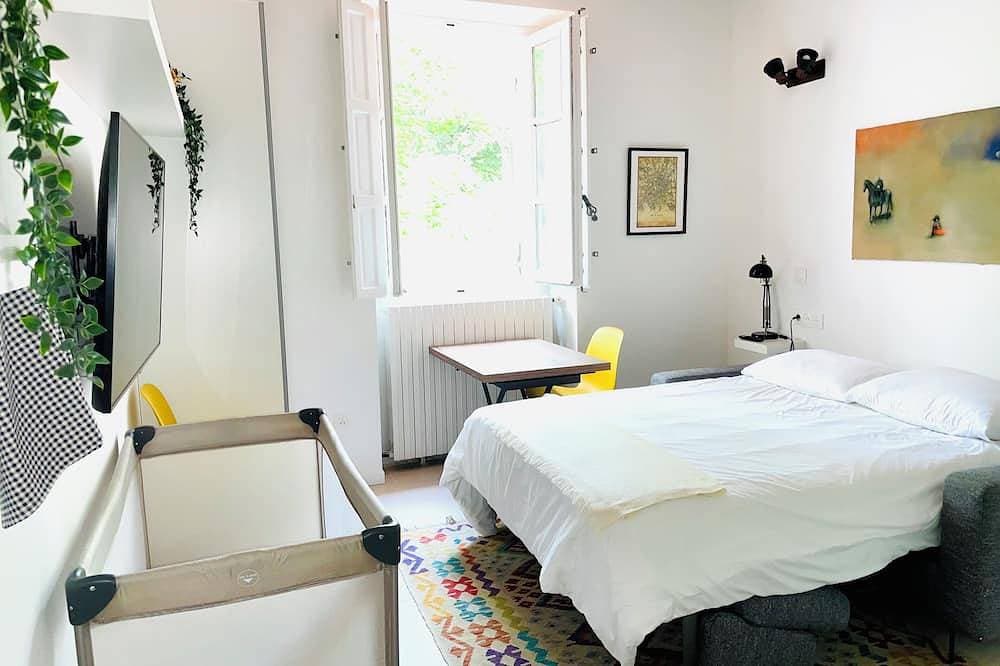 Foto 4 von 13: Quiet and park view - Studio #6 - Casa Londono