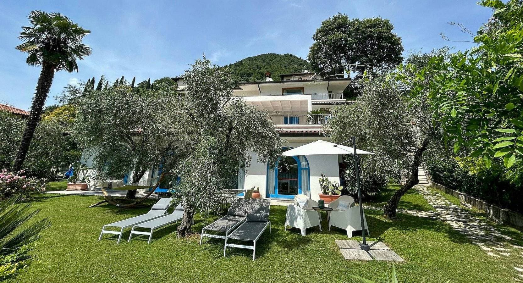 Foto 2 von 26: Haus am See mit Garten in Monte Isola