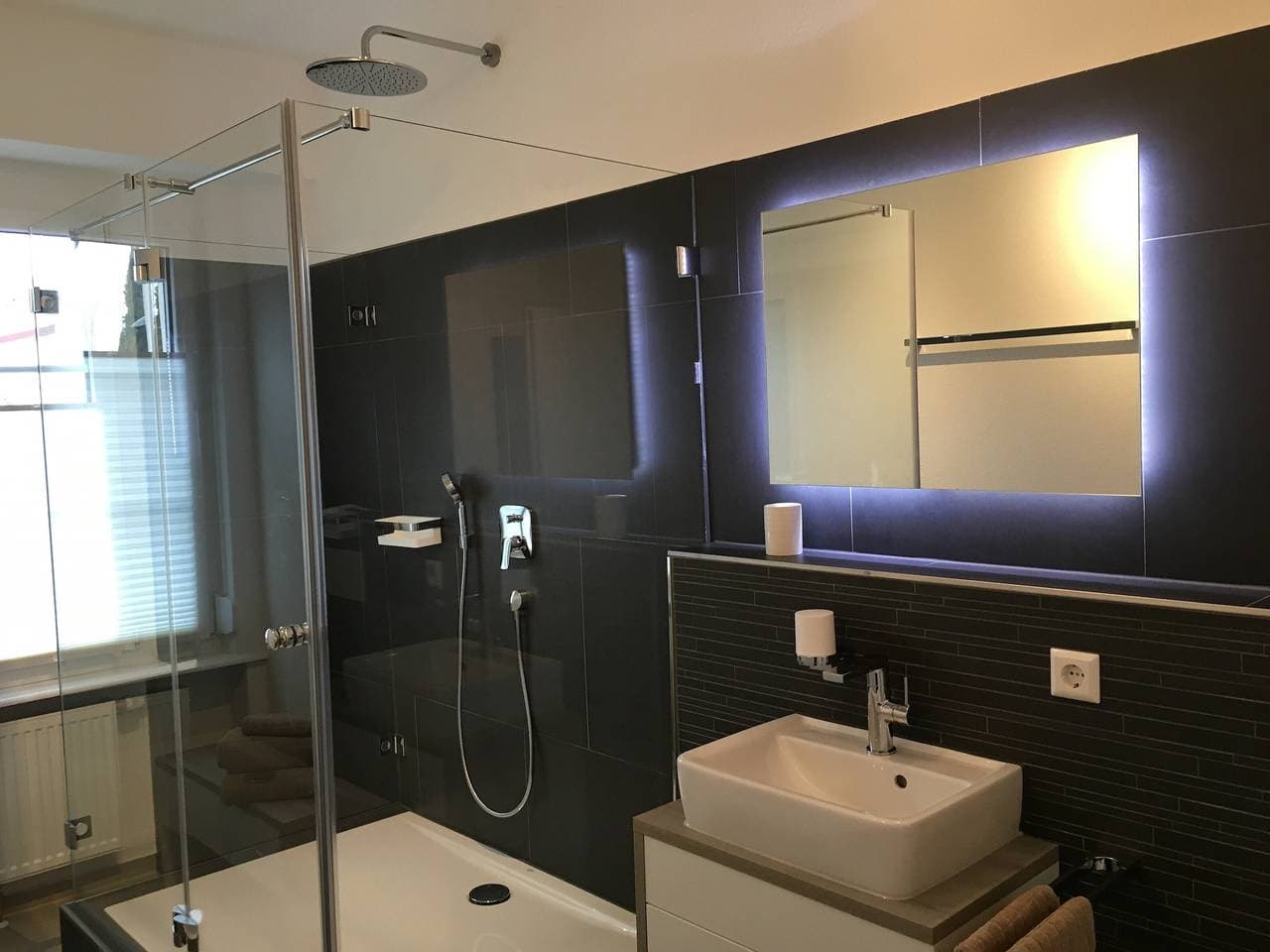 Foto 10 von 12: Ferienwohnung 2 - Unterm Blauregen mit Privatterrasse und Wi-Fi