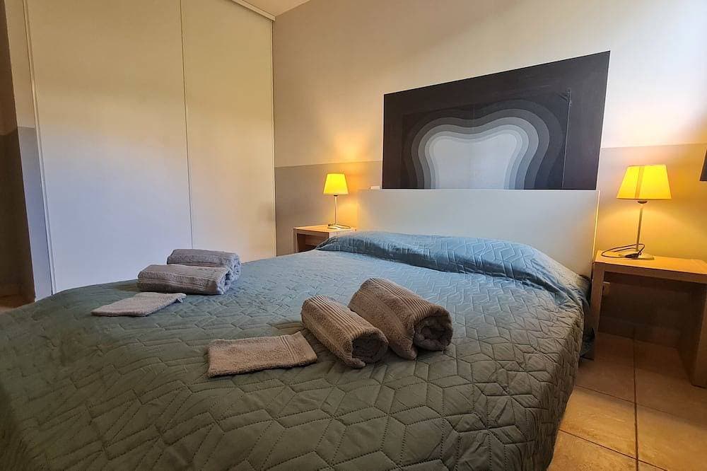 Klimatisierte Ferienwohnung in einer ***-Residenz mit Swimmingpool, nur wen 1