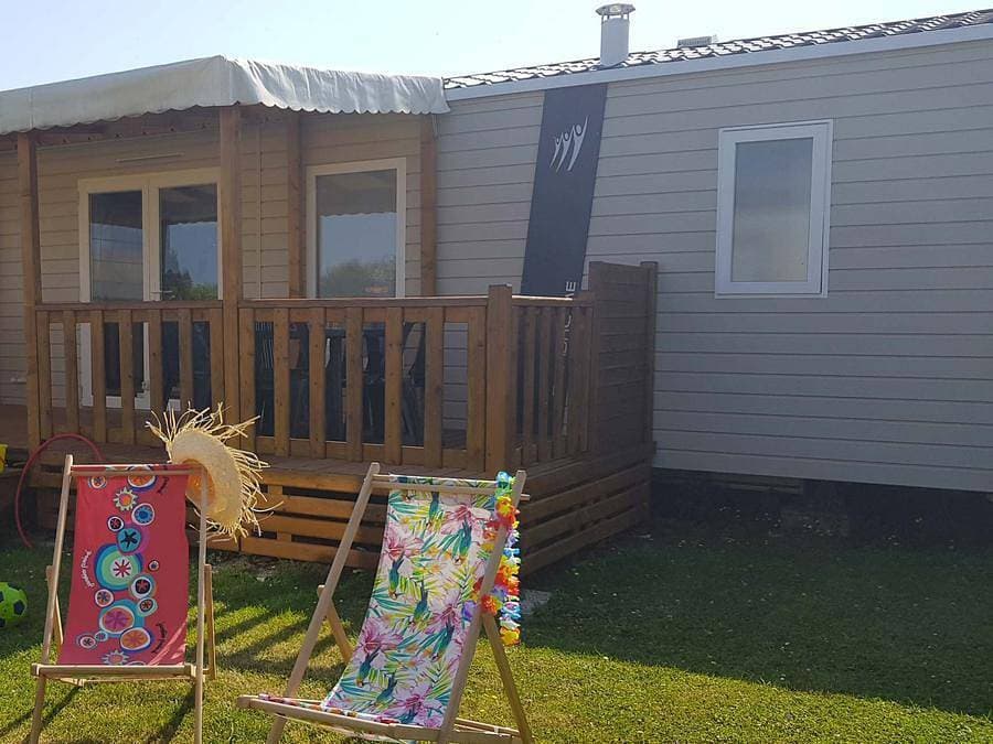 Foto 10 von 59: Camping Mirabel Les Prairies de la Mer - Mobilheim 3 personen - 1 Zimmer