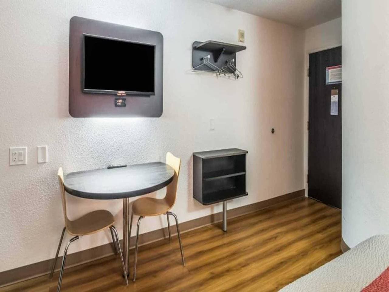 Foto 5 von 30: 1 Queensize-Bett | Nichtraucherzimmer