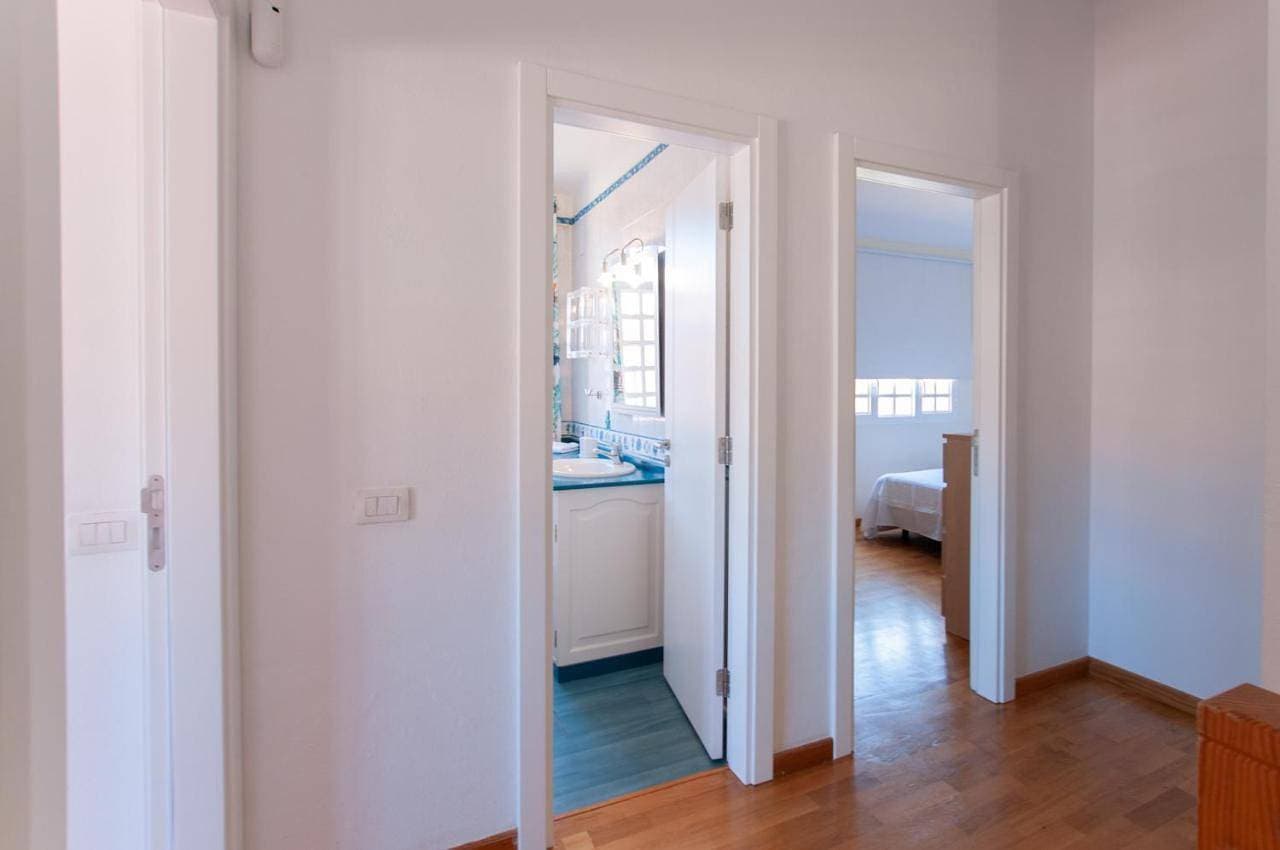 Foto 6 von 39: Three-Bedroom House