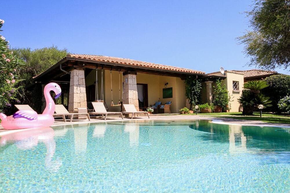 LuxRent Villa Smeralda Pool and Beach 1