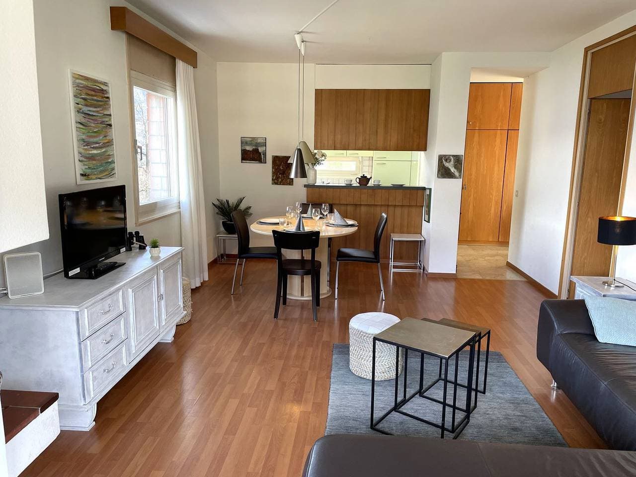 Foto 5 von 26: Ansprechende Ferienwohnung an bequemer Lage mit fabelhafter Aussicht auf den See