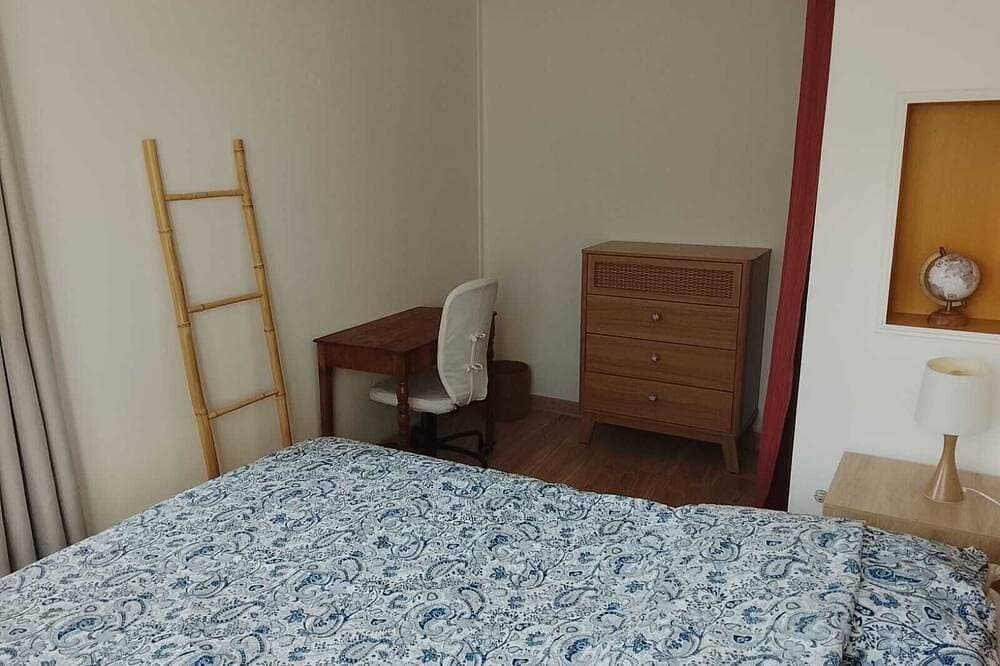 Foto 2 von 18: 2-Bedroom Apartment \"Nid Serein,\" with a garden, parking, everything within walking distance, near downtown, the harbor, and the beach