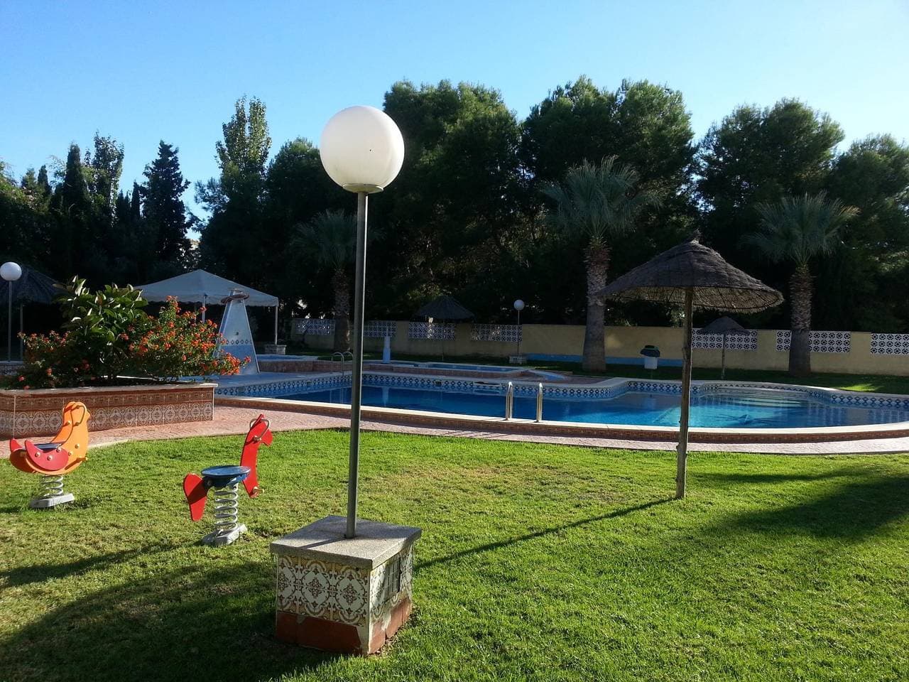 Foto 5 von 48: Apartments mit Pool in unmittelbarer Strandnähe. Ref.San Antonio 24