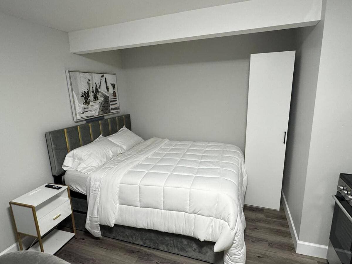Foto 4 von 24: One-Bedroom Apartment