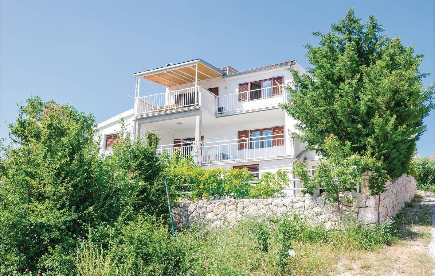 Rückzugsort an der Küste: Apartment mit Meerblick, Terrasse und Parkplatz 1