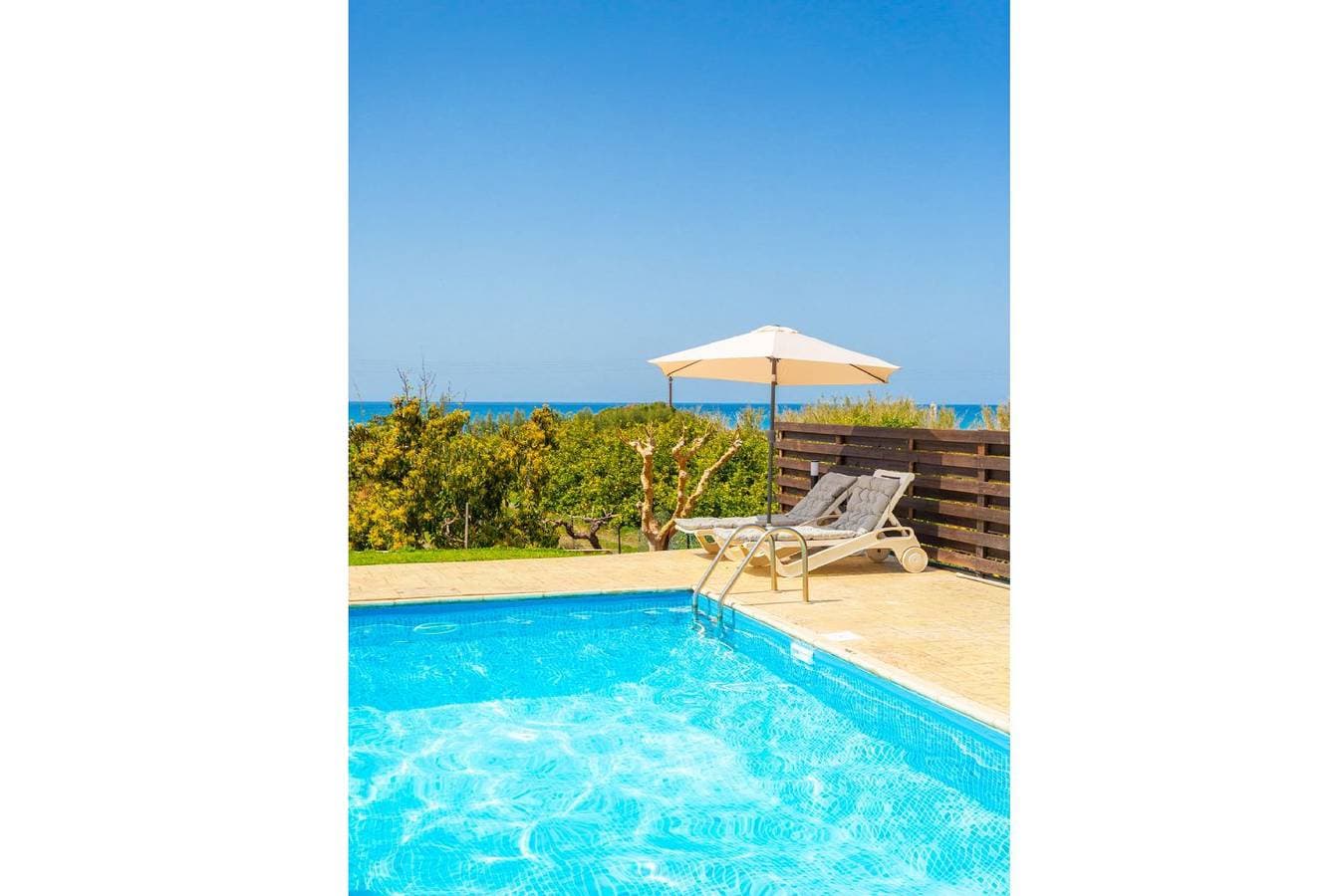 Foto 7 von 35: Villa für 6 Personen mit Terrasse