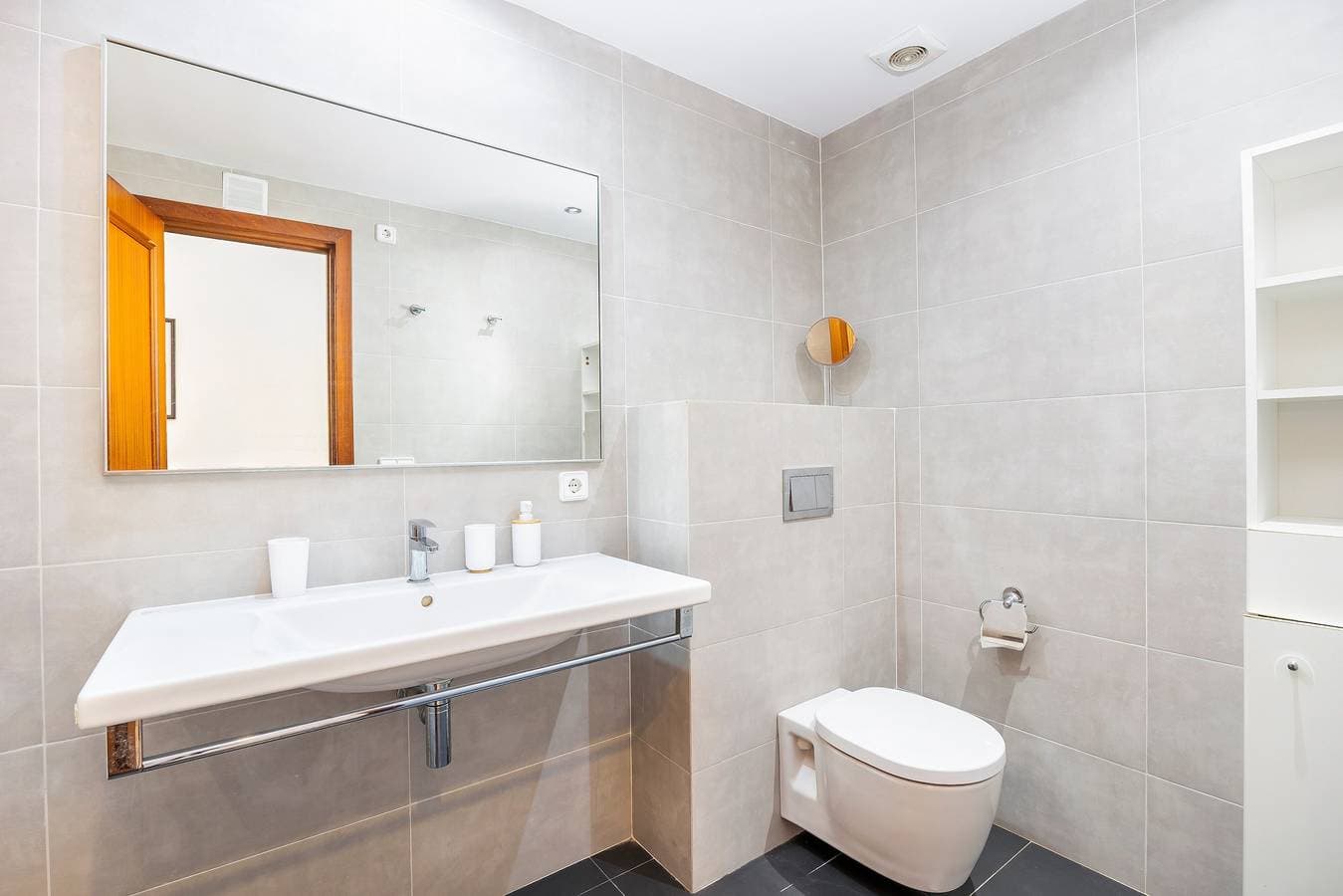 Foto 12 von 25: Apartment 'Voramar 85' mit Meerblick, WLAN und Klimaanlage