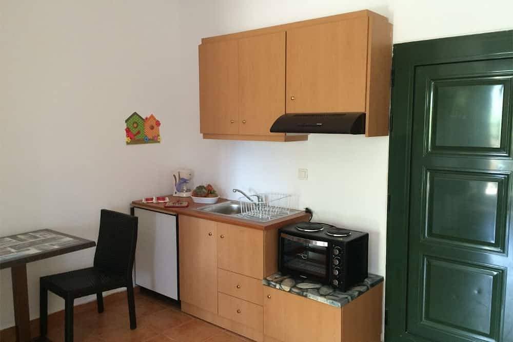 Foto 13 von 28: Όμορφο εξοχικό στούντιο με πισίνα & κήπο,εύκολη πρόσβαση, 6χλμ από αεροδρόμιο