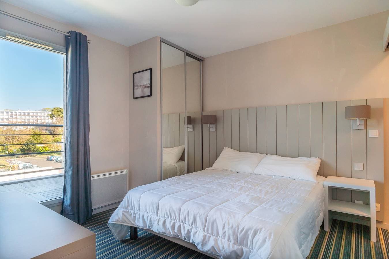 Foto 4 von 17: Ferienwohnung für 6 Personen mit Pool