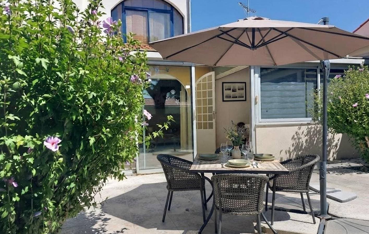 Foto 8 von 25: Reizende Ferienwohnung mit Garten, Terrasse und 800 m Entfernung zum Strand